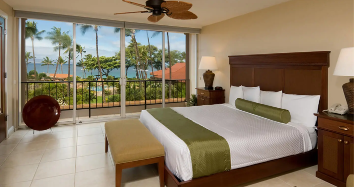aston-maui-kaanapali-villas-rooms-1bdr-oceanview-bedroom